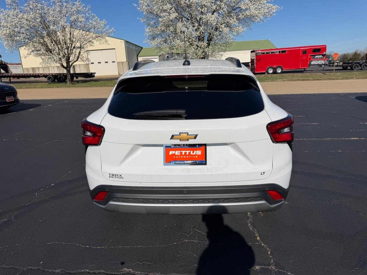 Used 2025 Chevrolet Trax LT w/ Driver Confidence Package image 4