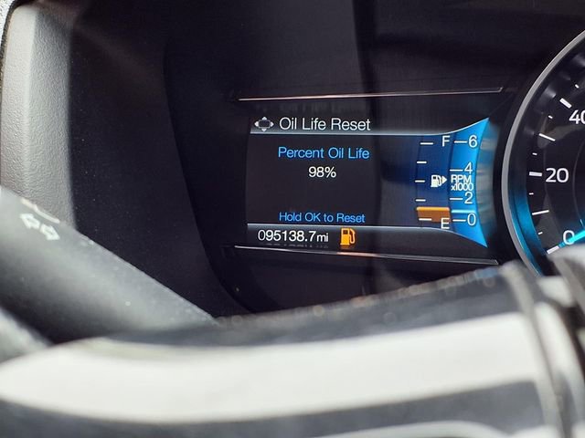 Used 2018 Ford Explorer XLT w/ Equipment Group 202A AWD/4WD image 21