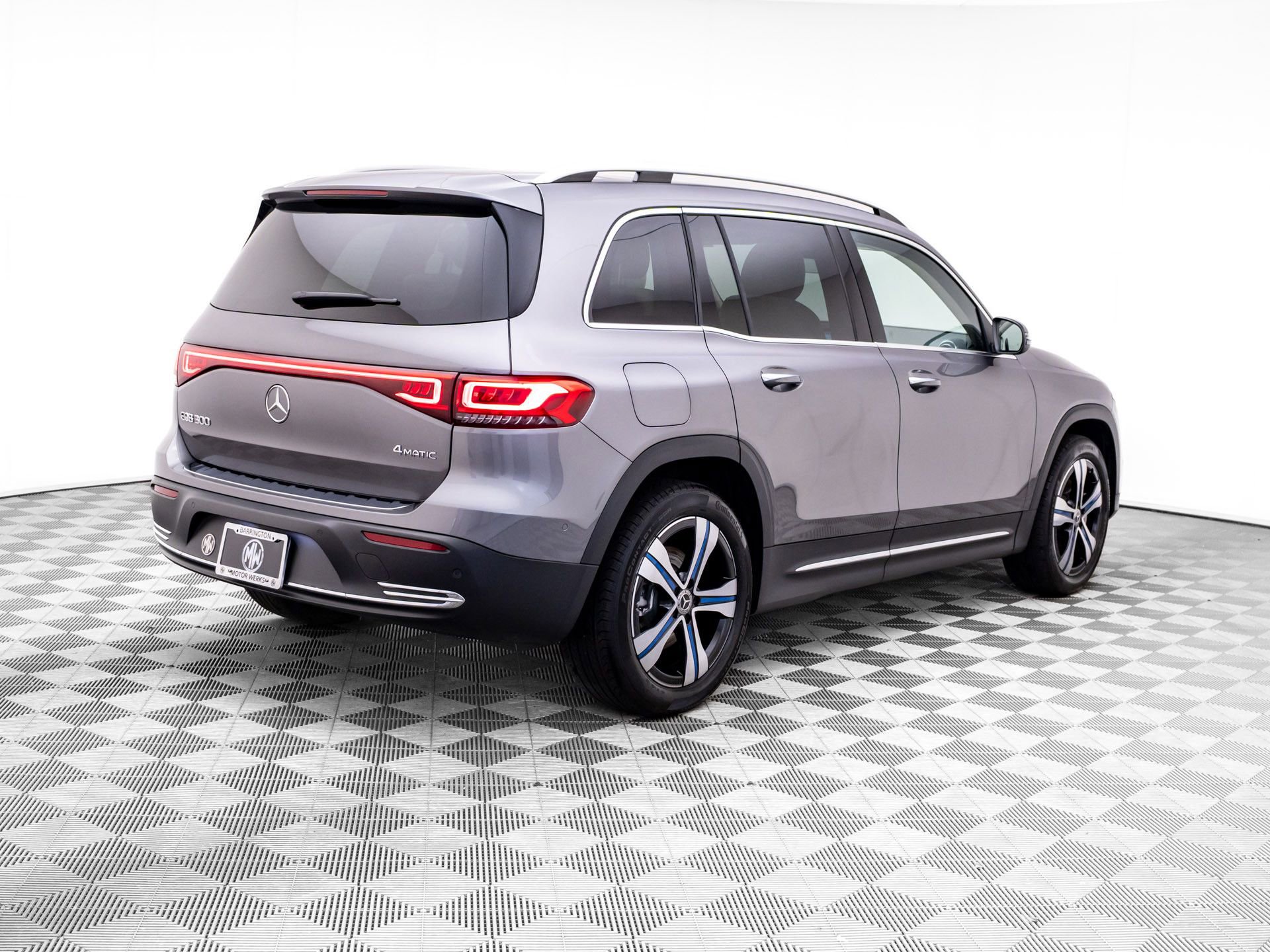 Certified 2023 Mercedes-Benz EQB 300 4MATIC w/ Exclusive Package image 6