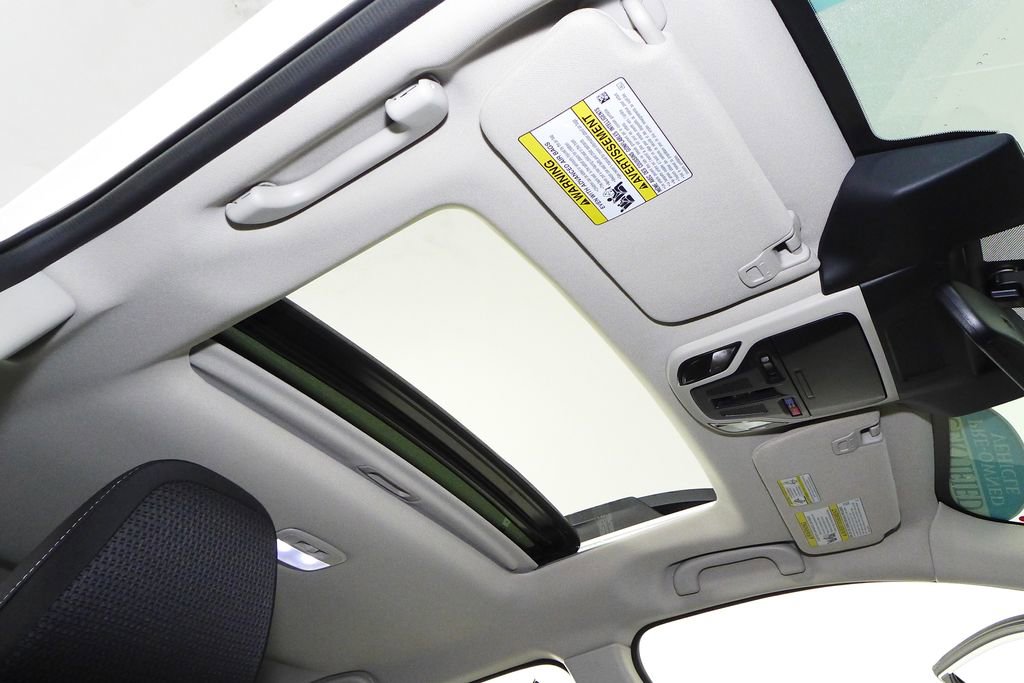 Certified 2025 Subaru Outback Premium image 18