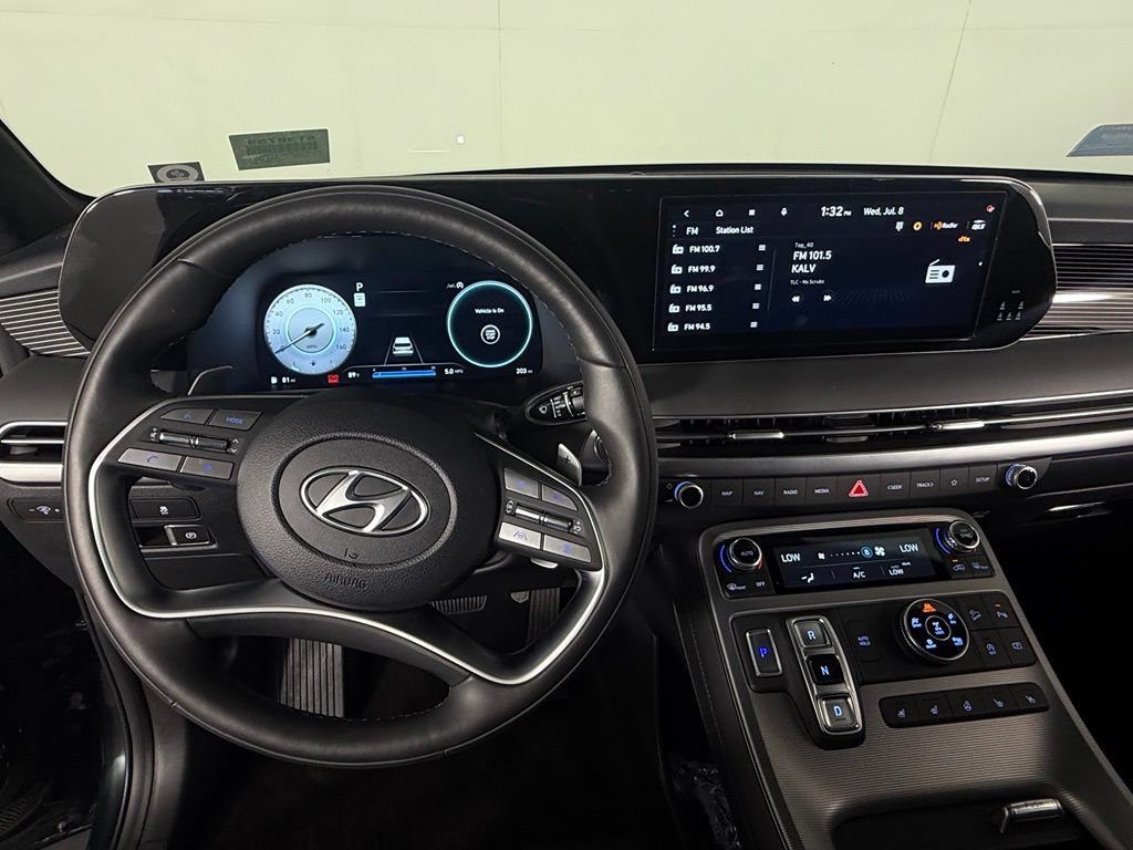 Used 2025 Hyundai Palisade Calligraphy AWD/4WD image 12
