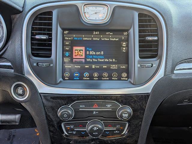 Used 2020 Chrysler 300 Limited image 15