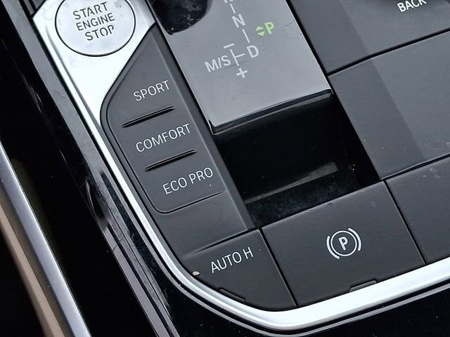 Used 2019 BMW 330i xDrive Sedan w/ Convenience Package image 32