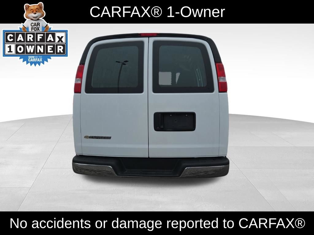 Used 2024 Chevrolet Express 2500 w/ Driver Convenience Package RWD image 4