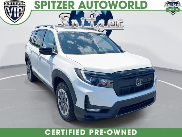 Used 2025 Honda Passport TrailSport image 1
