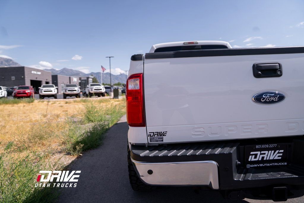 Used 2012 Ford F350 Lariat w/ Lariat Interior Pkg image 15