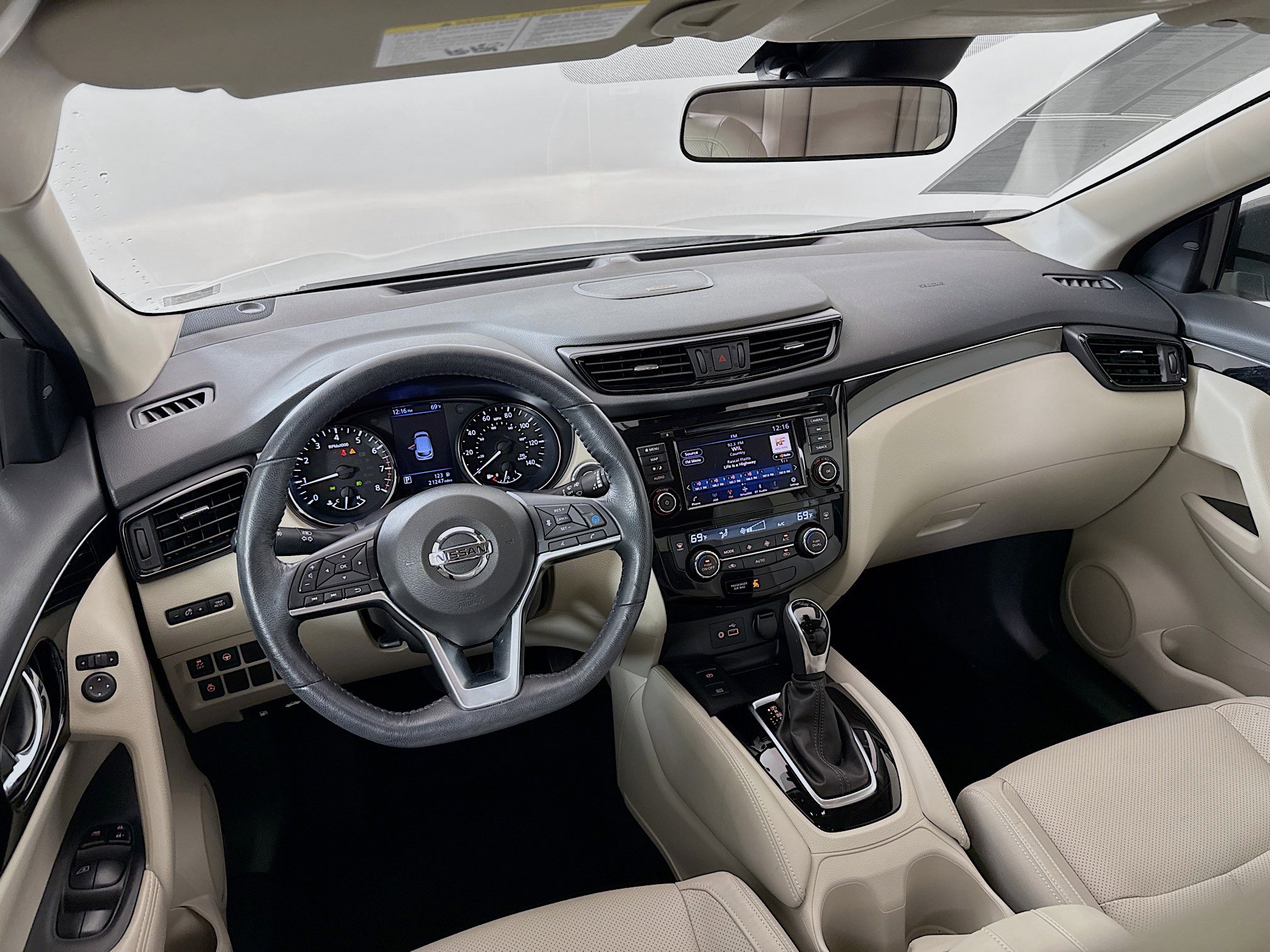 Used 2019 Nissan Rogue Sport SL image 23