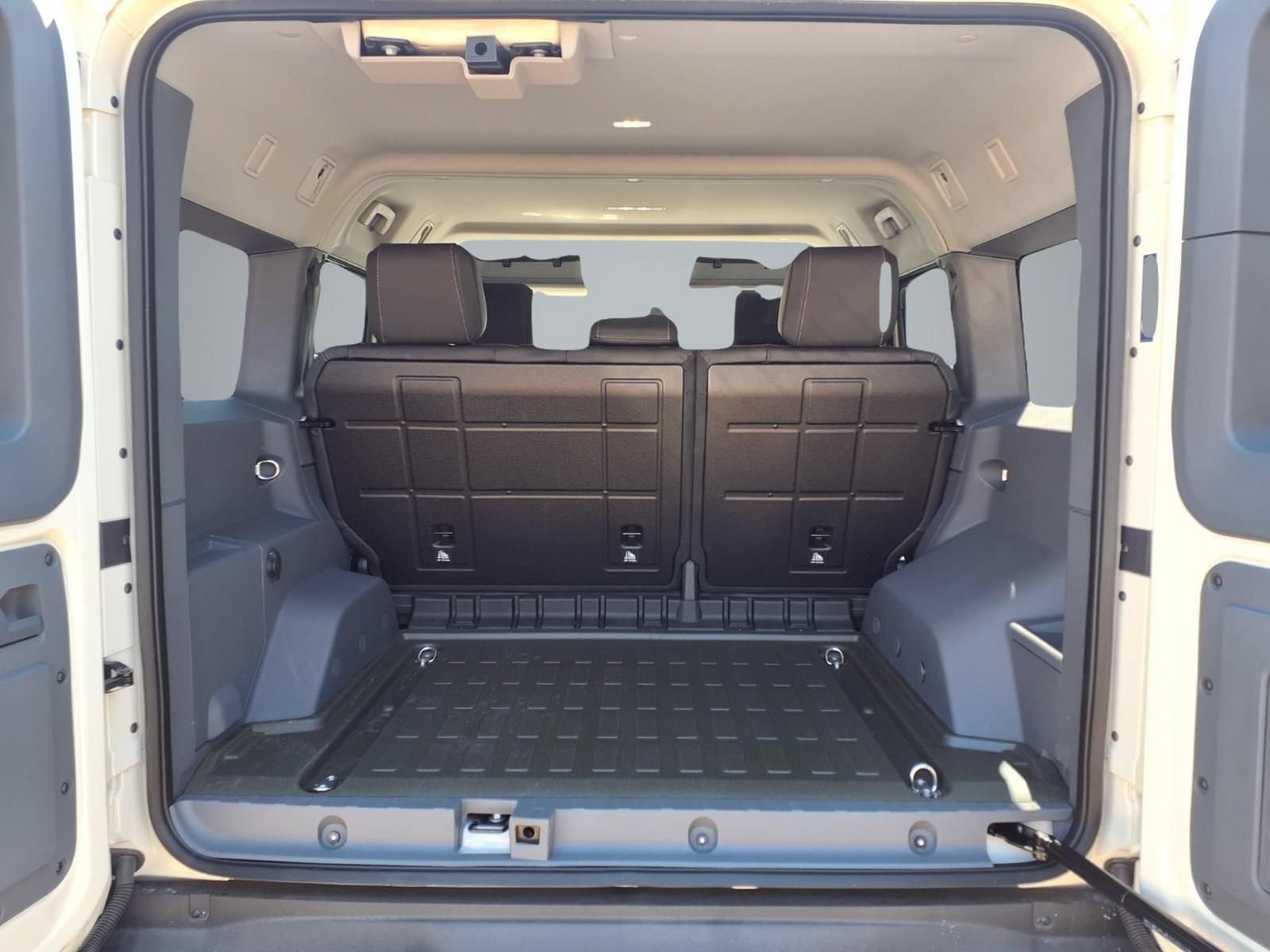 New 2025 INEOS Grenadier Station Wagon AWD/4WD image 10