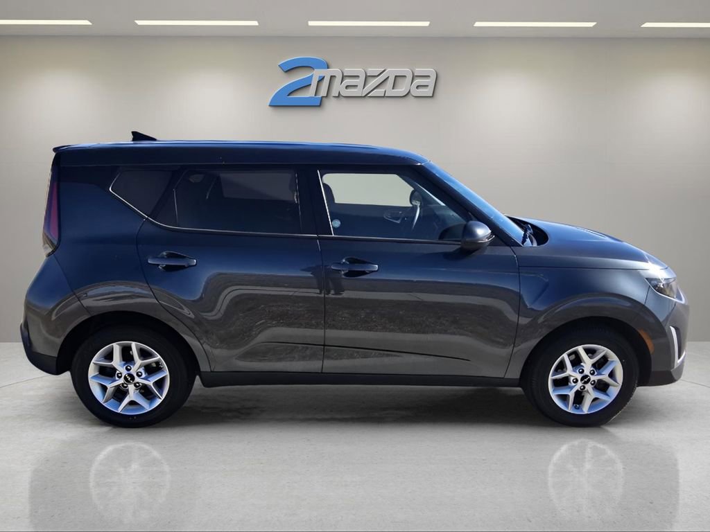 Used 2024 Kia Soul LX w/ Option Group 015 image 6