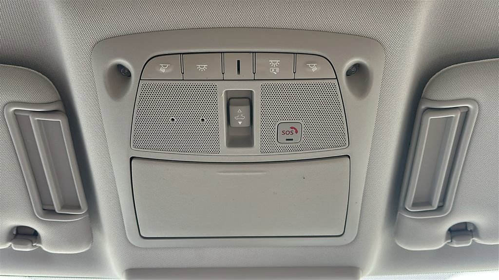 Used 2020 Nissan Armada Platinum w/ Captain's Chairs Package RWD image 32