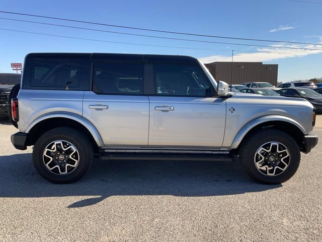 New 2024 Ford Bronco Outer Banks AWD/4WD image 3