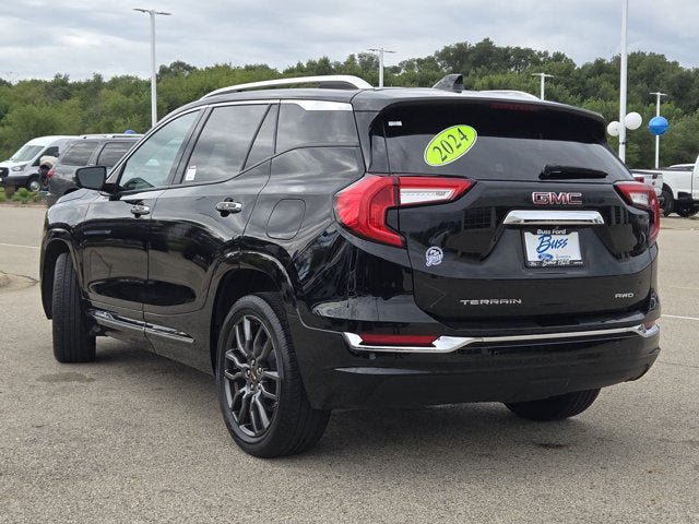 Used 2024 GMC Terrain Denali w/ Black Diamond Edition AWD/4WD image 14