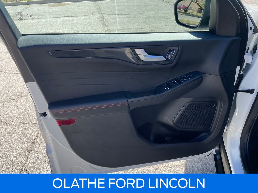 Used 2023 Ford Escape ST-Line w/ Tech Pack #1 image 21