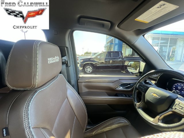 Used 2024 Chevrolet Suburban High Country w/ Advanced Technology Package AWD/4WD image 15