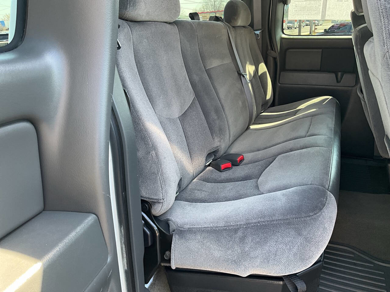 Used 2006 GMC Sierra 2500 SLE w/ Heavy-Duty Power Package image 12