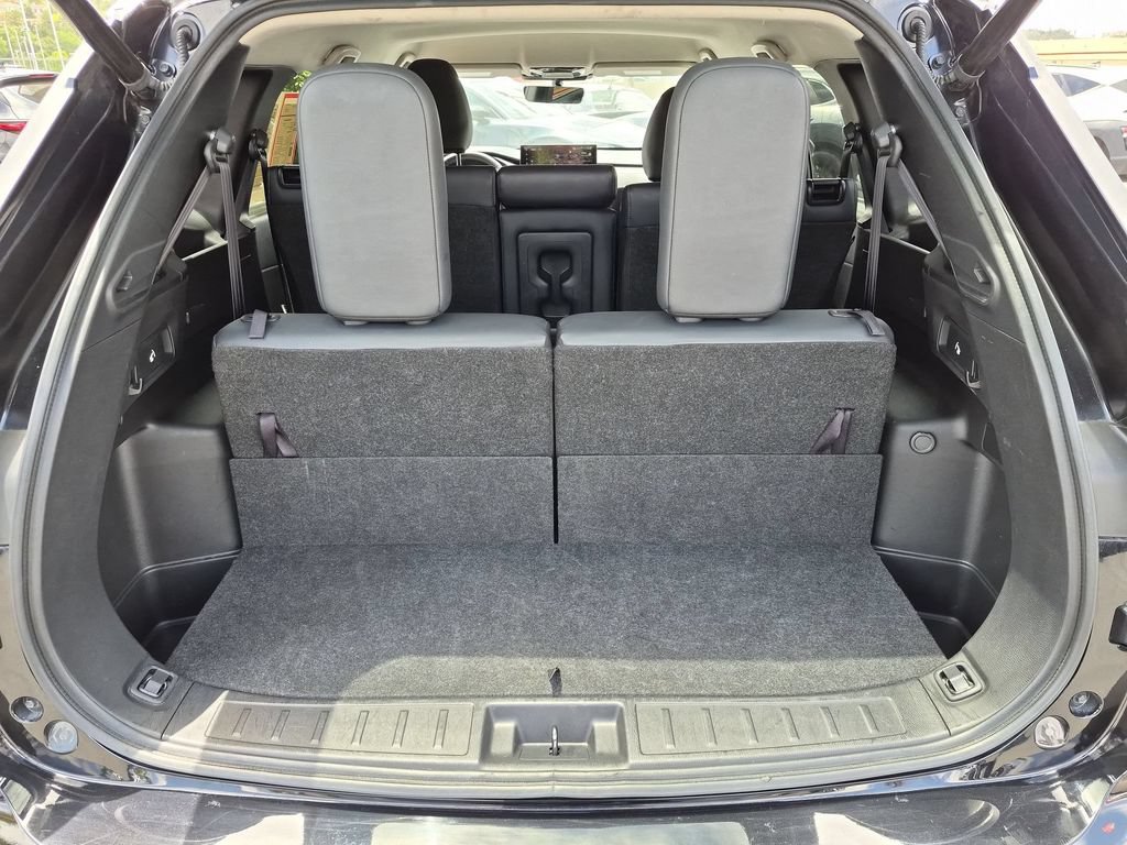 Used 2025 Mitsubishi Outlander SE AWD/4WD image 29