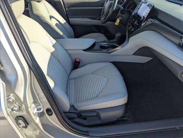 Used 2021 Toyota Camry SE image 19