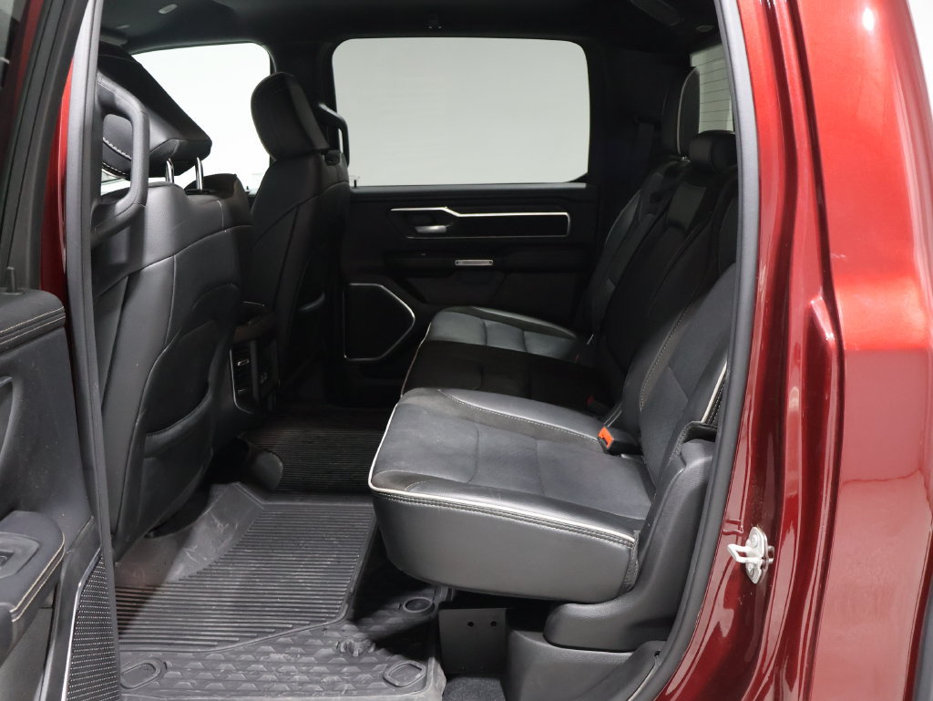 Used 2025 RAM 1500 Laramie AWD/4WD image 17