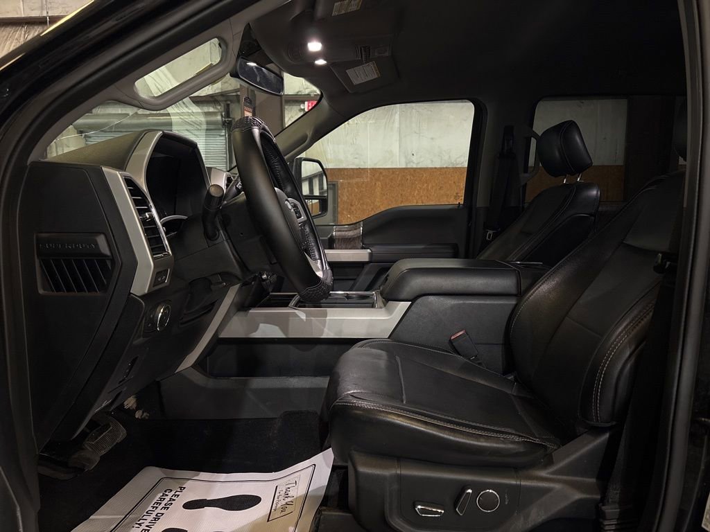 Used 2019 Ford F250 Lariat w/ Lariat Value Package AWD/4WD image 18
