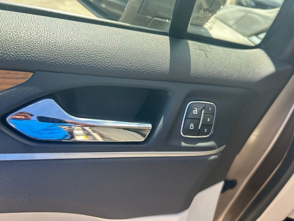 Used 2019 Lincoln MKC Select w/ Select Plus Package image 46