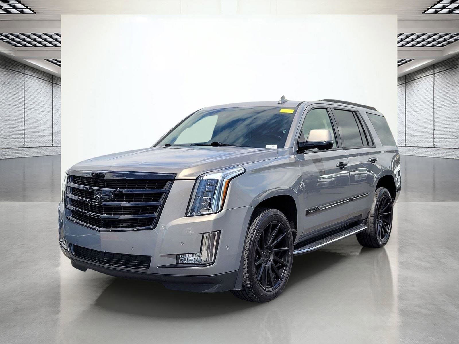 Used 2017 Cadillac Escalade Luxury AWD/4WD image 11