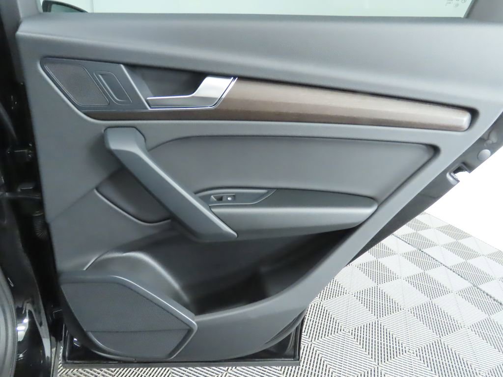 Used 2022 Audi Q5 2.0T Premium image 27