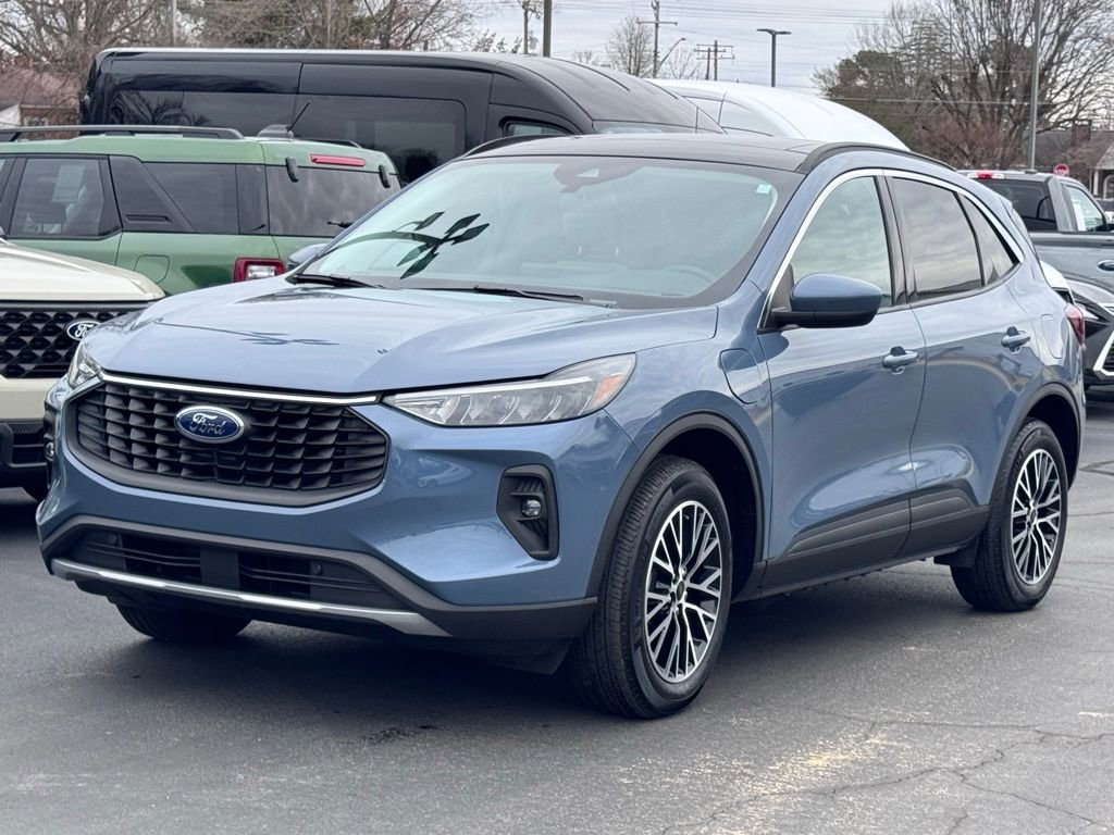 Used 2024 Ford Escape SE FWD video 2
