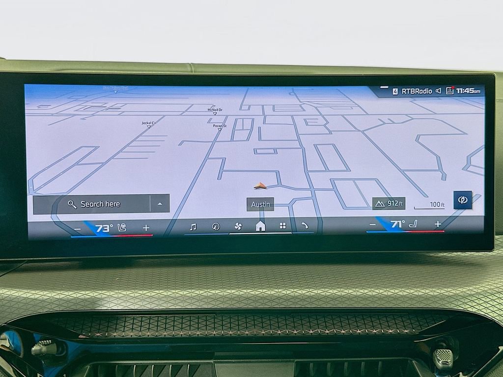 Used 2025 BMW M440i Convertible w/ Premium Package image 13