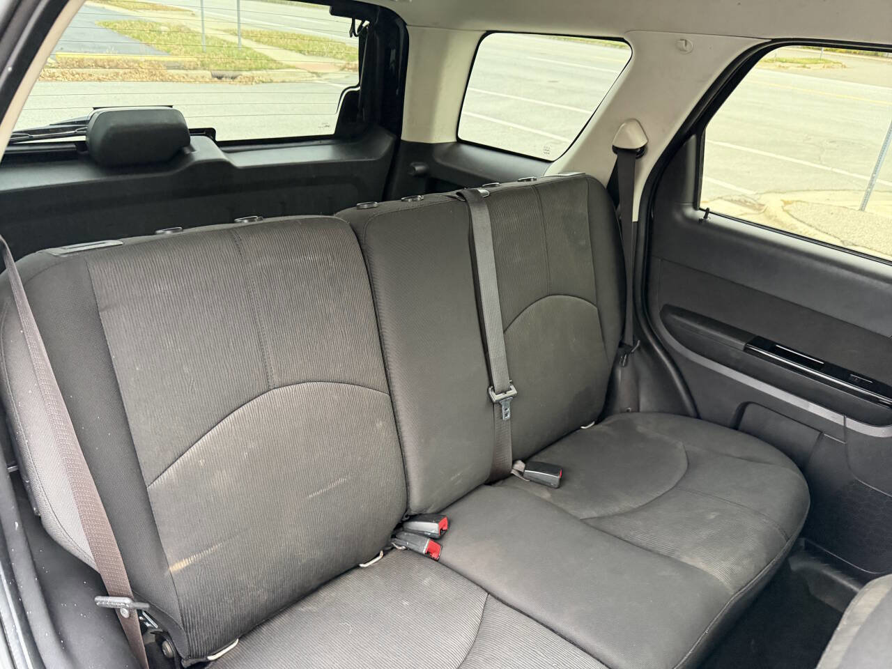 Used 2011 MAZDA Tribute i image 17