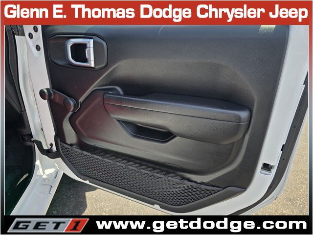 Certified 2023 Jeep Gladiator Sport AWD/4WD image 33
