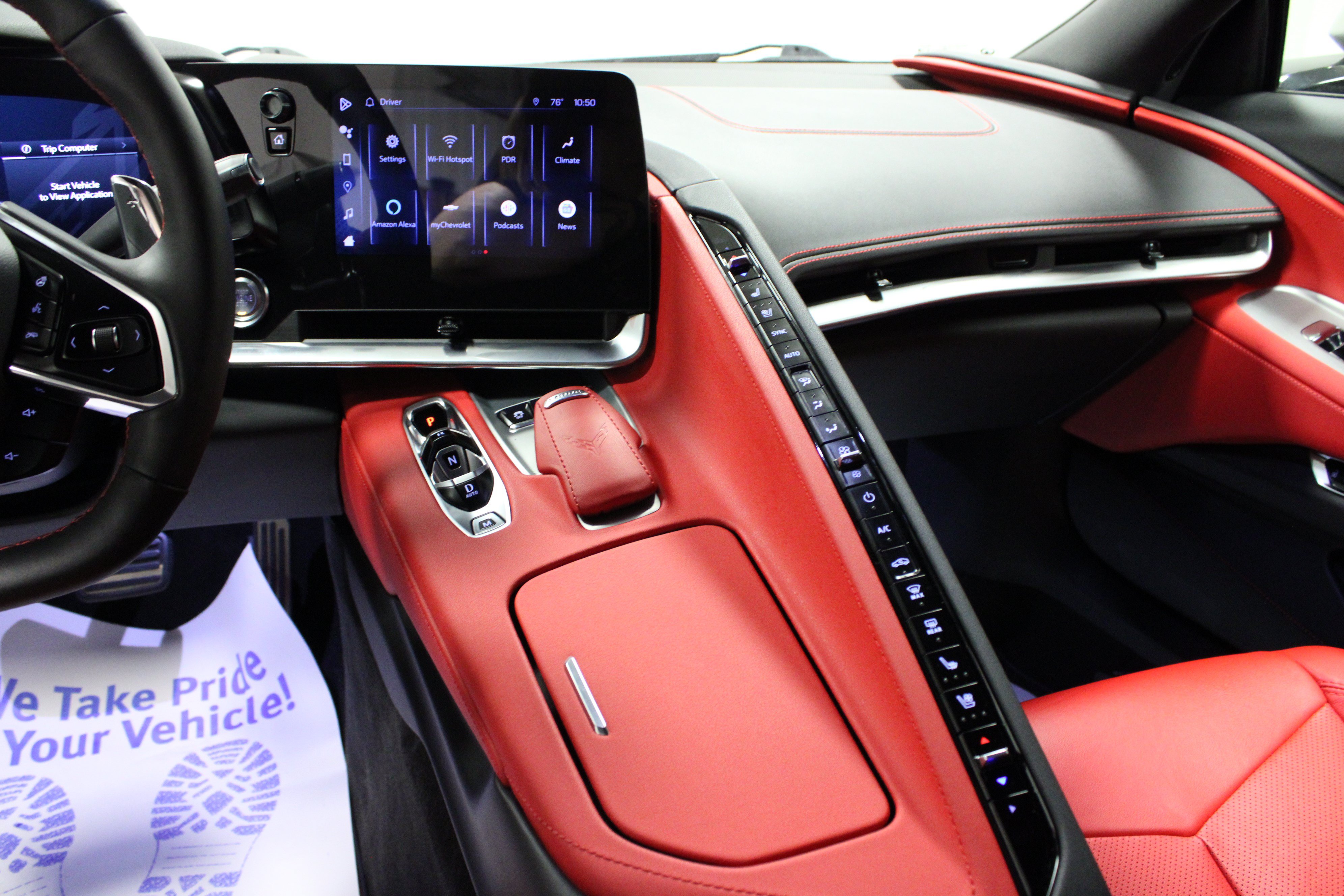 Used 2024 Chevrolet Corvette Z06 RWD image 16