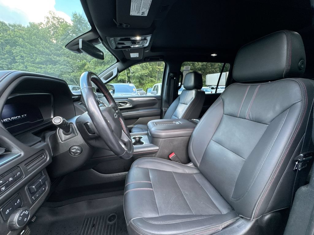 Used 2022 Chevrolet Suburban RST w/ Luxury Package AWD/4WD image 13