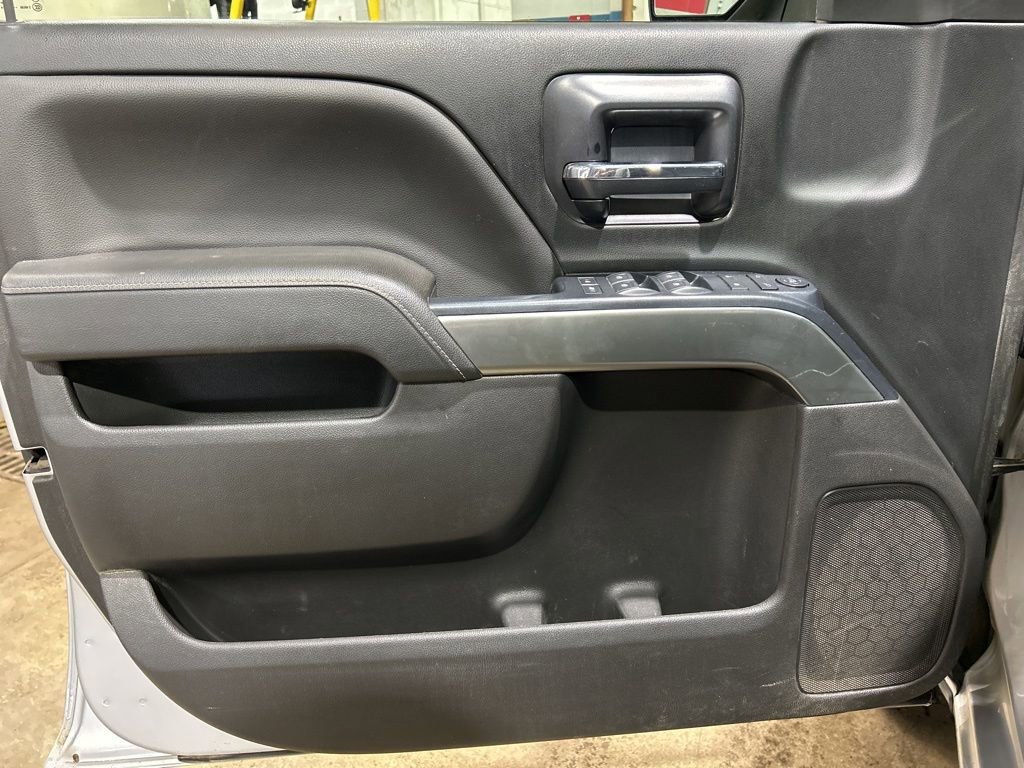 Used 2018 Chevrolet Silverado 1500 LT w/ All Star Edition image 11