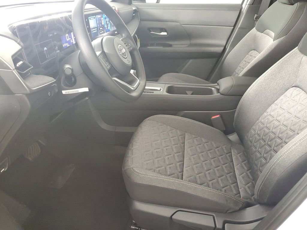 New 2026 Nissan Kicks SV w/ SV Premium Package image 11