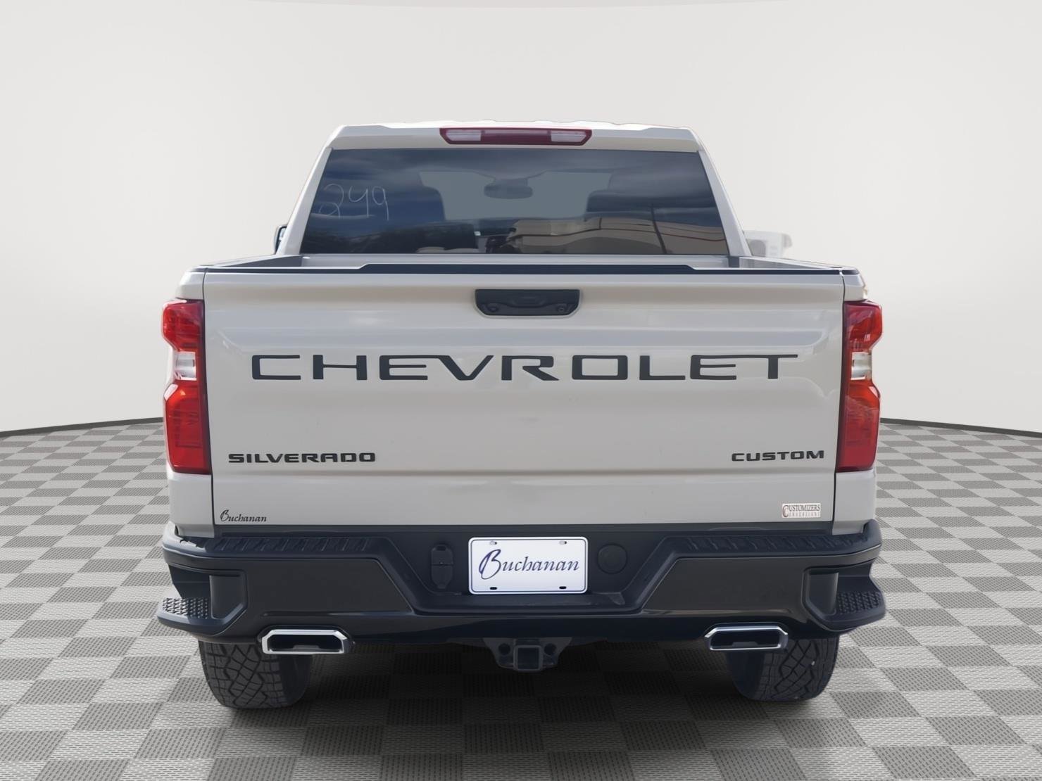 New 2026 Chevrolet Silverado 1500 Custom Trail Boss w/ LPO, Dark Essentials Package AWD/4WD image 4
