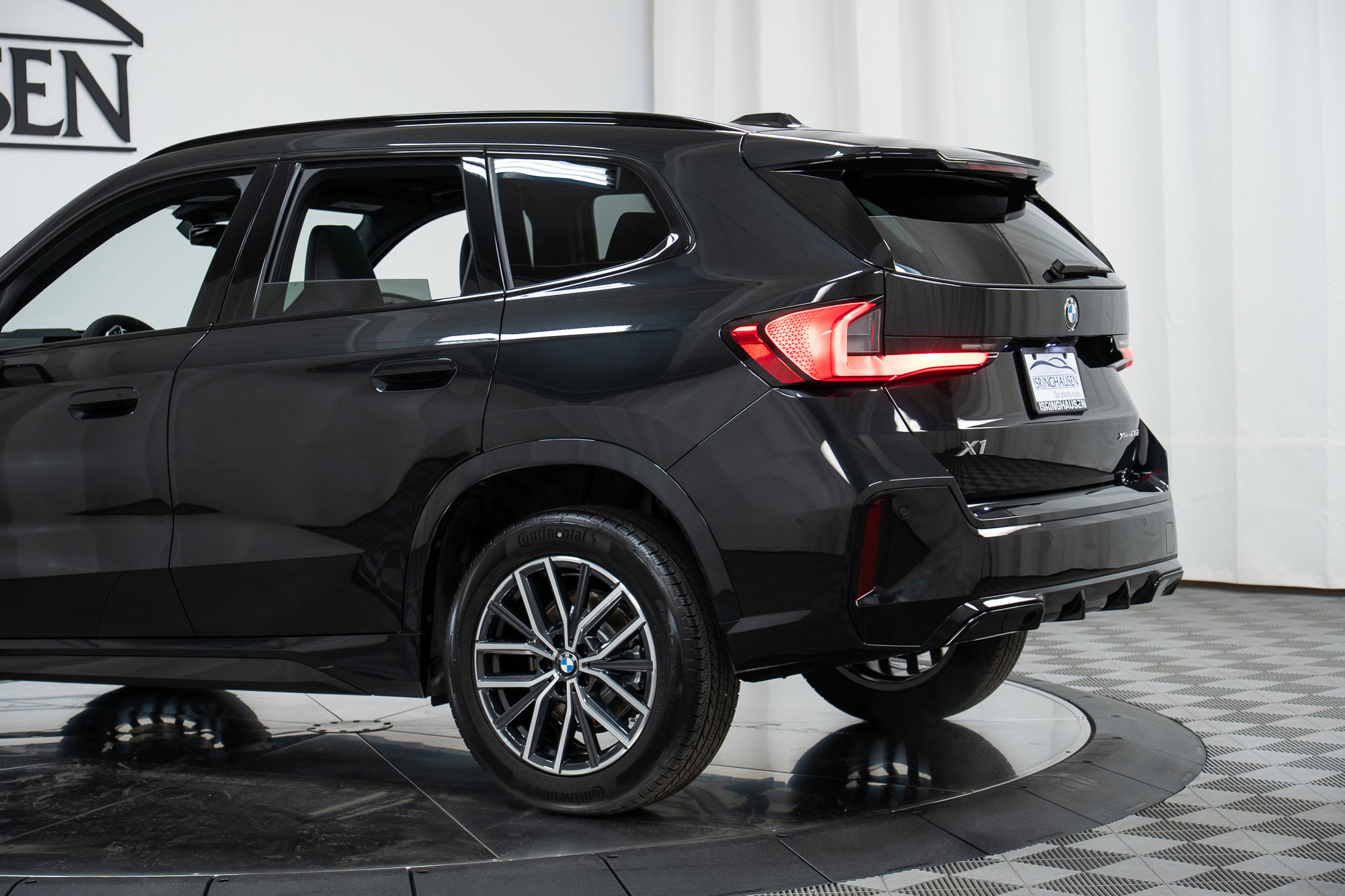 New 2026 BMW X1 xDrive28i w/ Technology Package AWD/4WD image 28