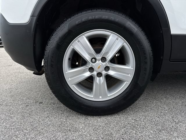 Used 2016 Chevrolet Trax LT w/ LT Convenience Package FWD image 31