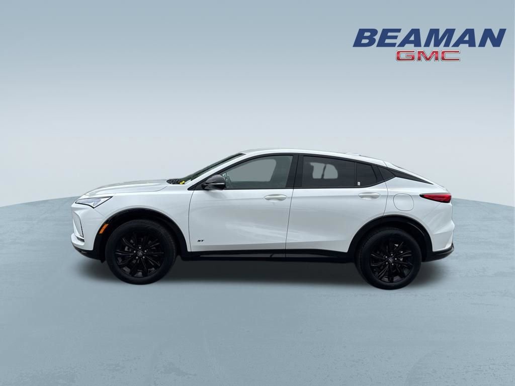 Used 2025 Buick Envista Sport Touring FWD image 4