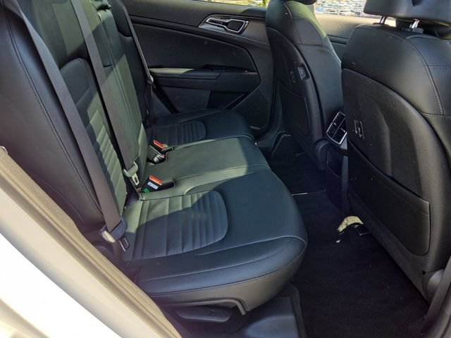 Used 2023 Kia Sportage SX image 17
