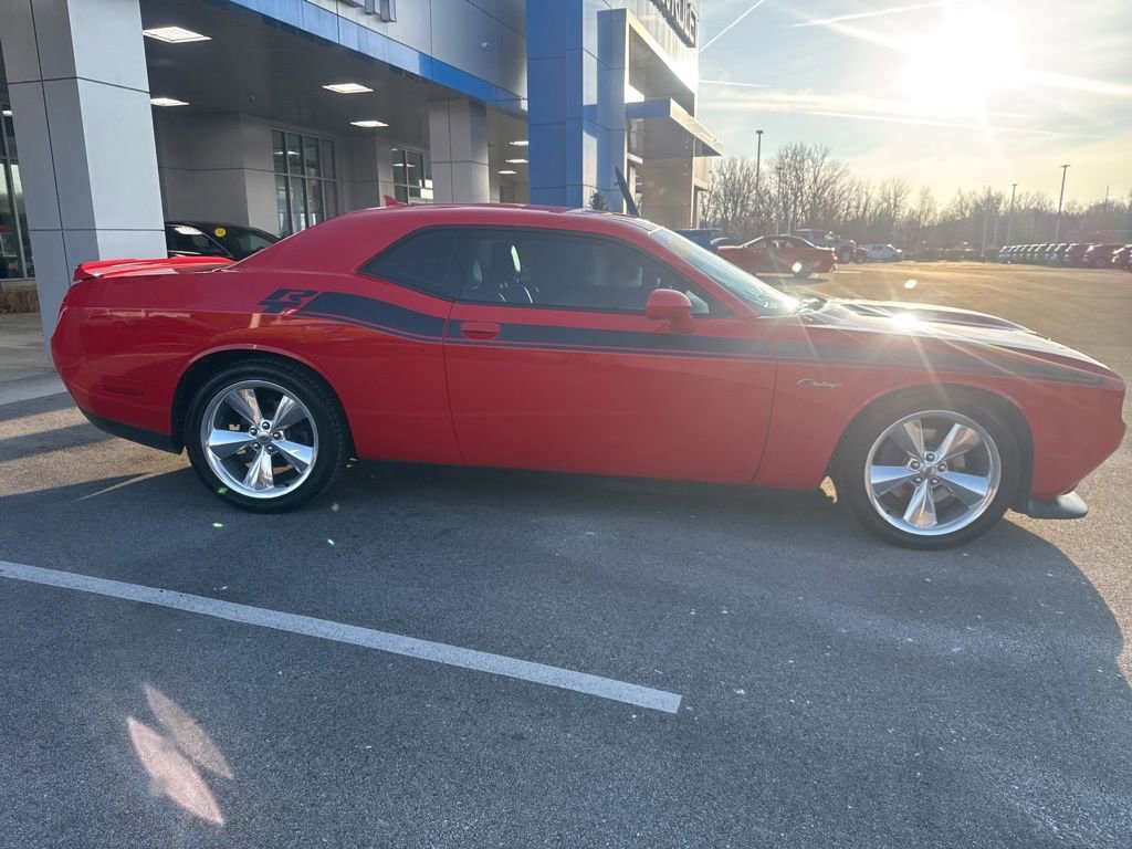 Used 2019 Dodge Challenger R/T w/ Plus Package image 26