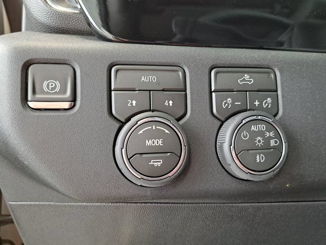 Used 2026 Chevrolet Silverado 1500 RST w/ RST Select Package AWD/4WD image 10