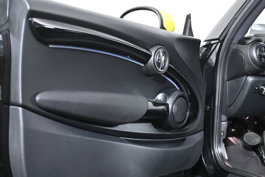 Used 2024 MINI Cooper SE image 29
