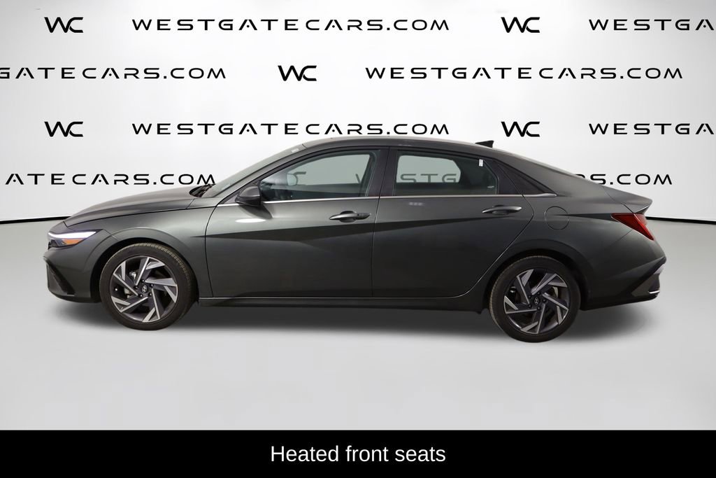 Used 2025 Hyundai Elantra SEL FWD image 5