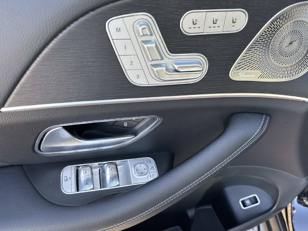Used 2026 Mercedes-Benz GLS 450 4MATIC image 20