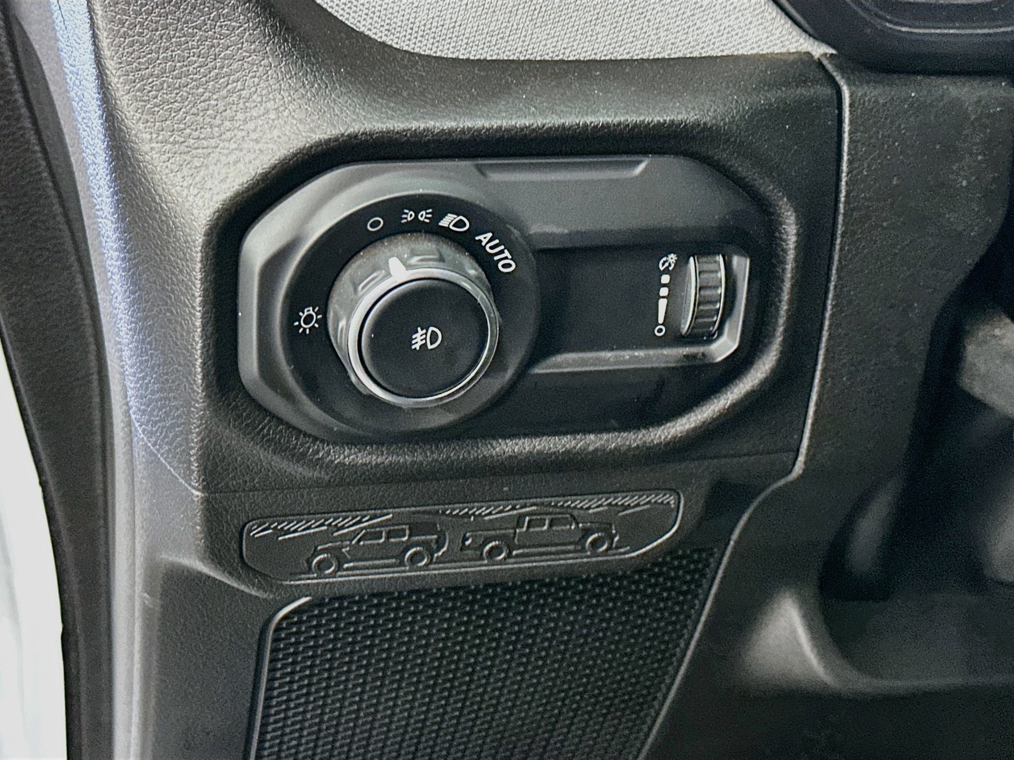 Used 2025 Jeep Wrangler Unlimited Sport AWD/4WD image 17