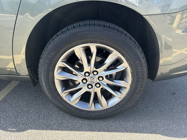 Used 2023 Buick Enclave Avenir w/ Avenir Technology Package image 34