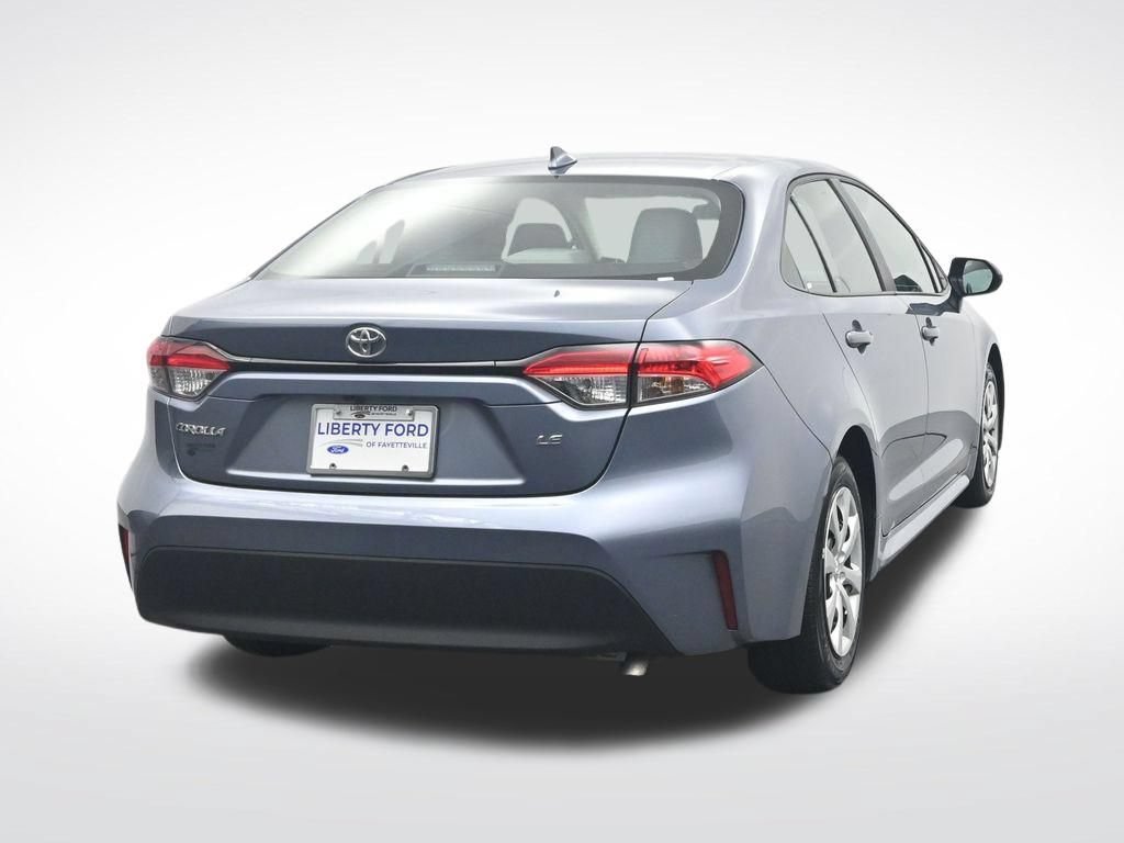 Used 2025 Toyota Corolla LE w/ Convenience Package FWD image 7