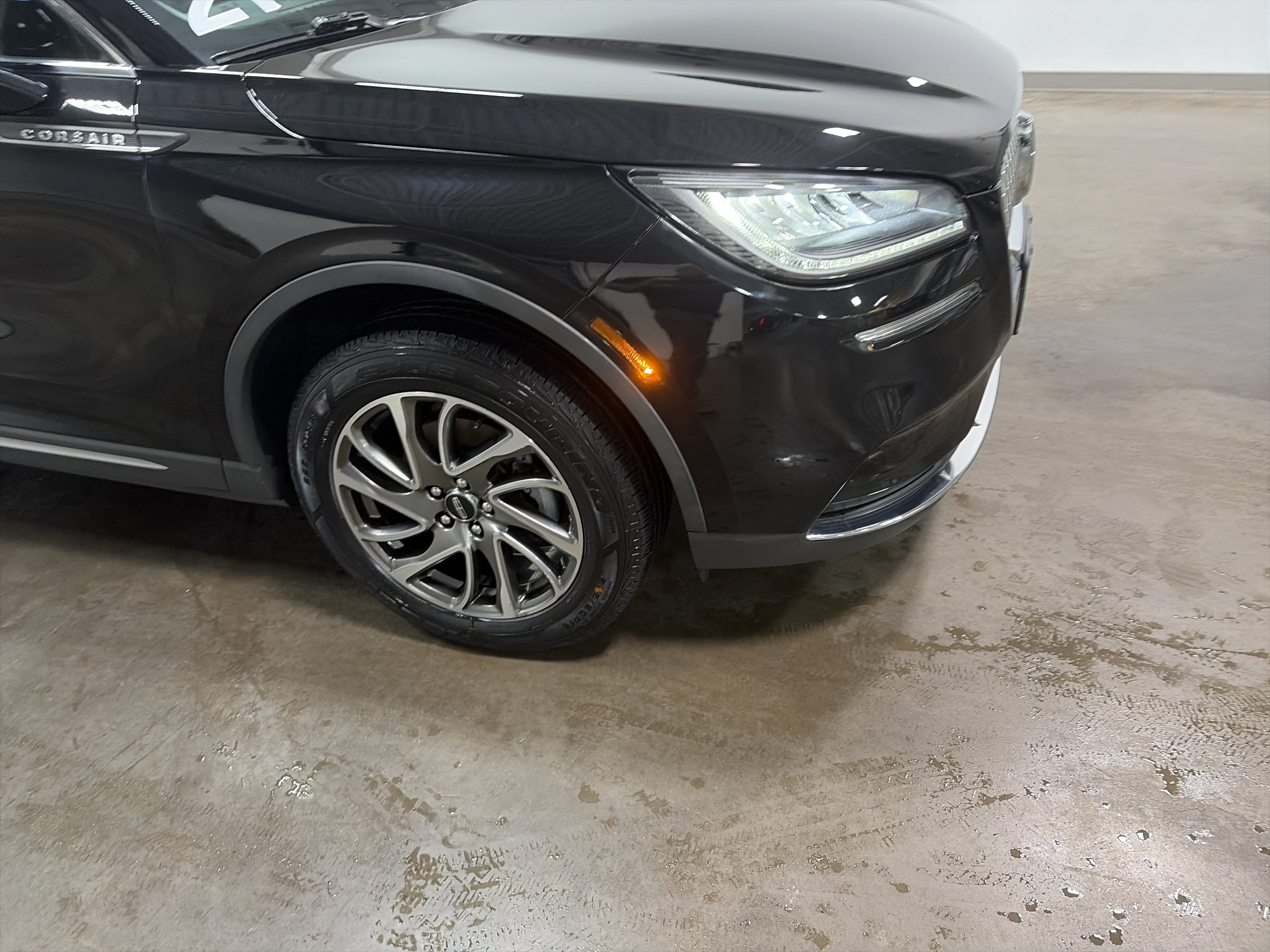 Used 2021 Lincoln Corsair AWD w/ Equipment Group 101A image 36