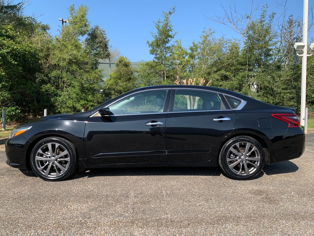 Used 2018 Nissan Altima 2.5 SR w/ SR Special Edition image 5