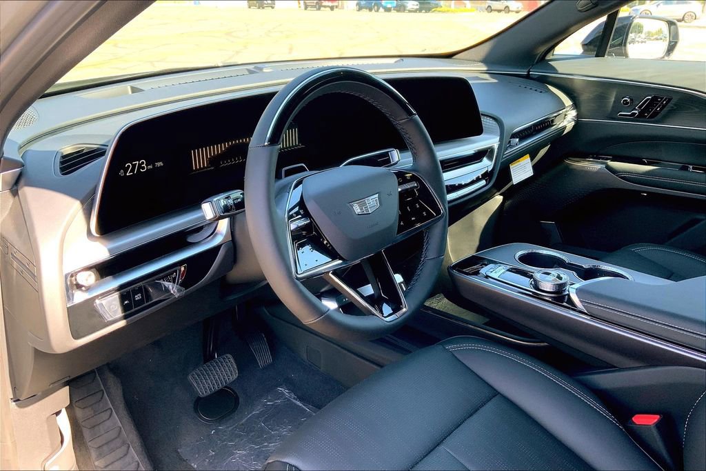 New 2026 Cadillac Lyriq Sport image 9